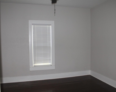 402 Granberry Street - Photo Thumbnail 11