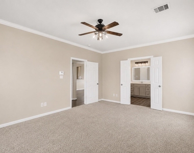 3821 Houston Lake Drive - Photo Thumbnail 21