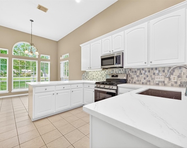 1514 Melissa Drive - Photo Thumbnail 6