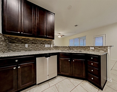 16706 E Whimbrel Circle - Photo Thumbnail 2