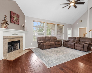 7223 Wedgewood Drive - Photo Thumbnail 10