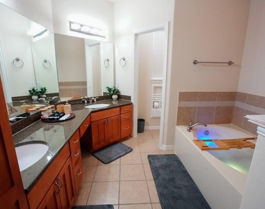 5625 Dolores Place Lane - Photo Thumbnail 27