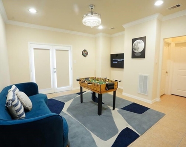 5625 Dolores Place Lane - Photo Thumbnail 16