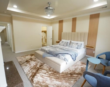 5625 Dolores Place Lane - Photo Thumbnail 24