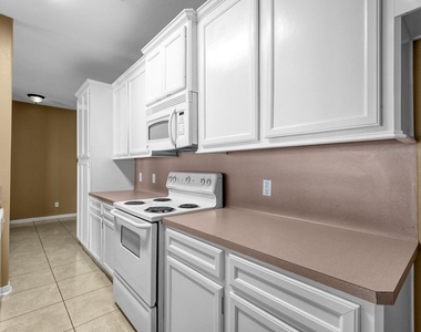 172 Binnacle Ct - Photo Thumbnail 5