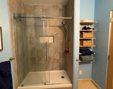 9420 Seawall Boulevard - Photo Thumbnail 10
