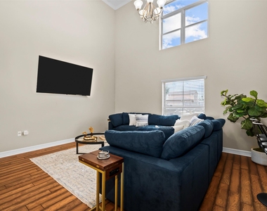 3501 Chenevert Street - Photo Thumbnail 18