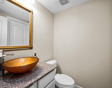 3501 Chenevert Street - Photo Thumbnail 19