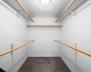 3501 Chenevert Street - Photo Thumbnail 13