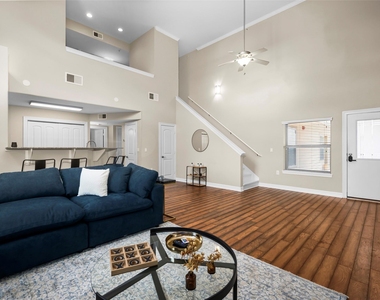 3501 Chenevert Street - Photo Thumbnail 9