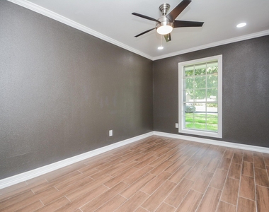 12315 Maxim Drive - Photo Thumbnail 39