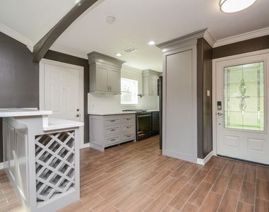 12315 Maxim Drive - Photo Thumbnail 18