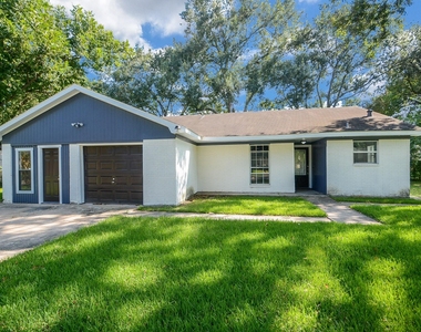 12315 Maxim Drive - Photo Thumbnail 4