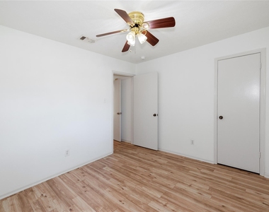 1 Ollerton Drive - Photo Thumbnail 18