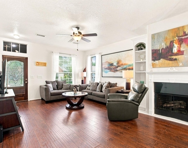 2910 Greenvalley Trail Drive - Photo Thumbnail 4