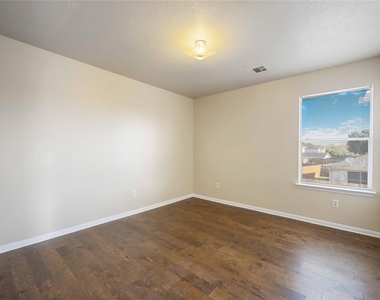 4806 Cotton Ridge Trail - Photo Thumbnail 19