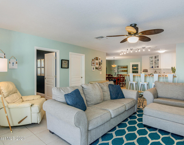 187 Jamaica Drive - Photo Thumbnail 5