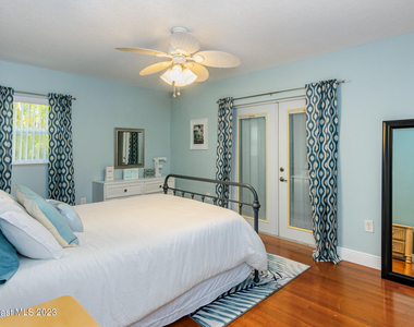 187 Jamaica Drive - Photo Thumbnail 13