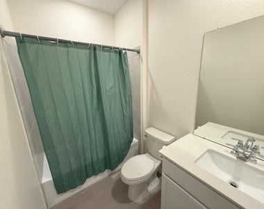 423 Amy Street - Photo Thumbnail 26