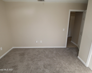 907 Commerce Road Se - Photo Thumbnail 14