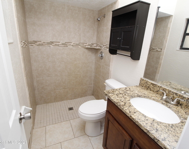 907 Commerce Road Se - Photo Thumbnail 10