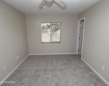 907 Commerce Road Se - Photo Thumbnail 8
