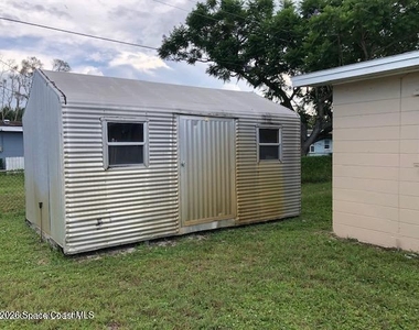 1833 Jackson Avenue - Photo Thumbnail 22