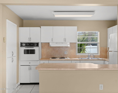 1833 Jackson Avenue - Photo Thumbnail 12