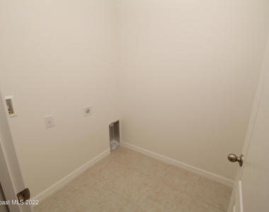 1450 Traverse Street Se - Photo Thumbnail 10