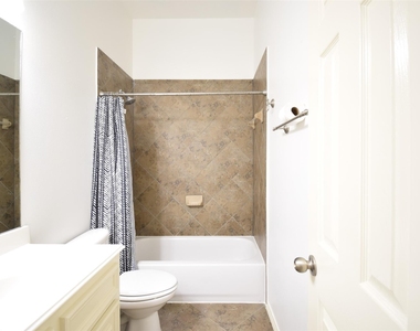 1511 Eden Meadows Drive - Photo Thumbnail 10