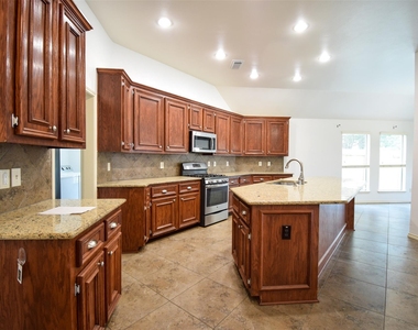 1511 Eden Meadows Drive - Photo Thumbnail 14