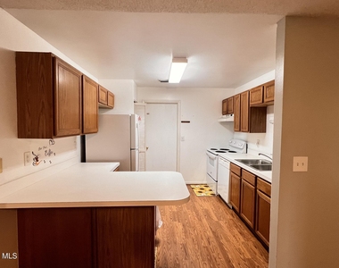 934 Colonial Avenue Se - Photo Thumbnail 20