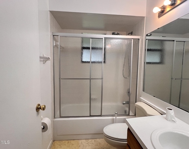 934 Colonial Avenue Se - Photo Thumbnail 14