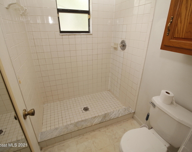 934 Colonial Avenue Se - Photo Thumbnail 7