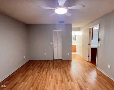 934 Colonial Avenue Se - Photo Thumbnail 4