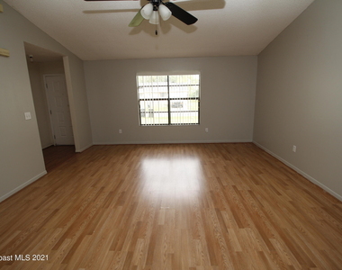 934 Colonial Avenue Se - Photo Thumbnail 2