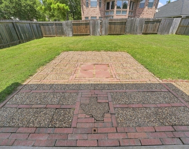 16726 Vivian Point Lane - Photo Thumbnail 40