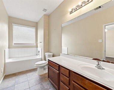 16726 Vivian Point Lane - Photo Thumbnail 21