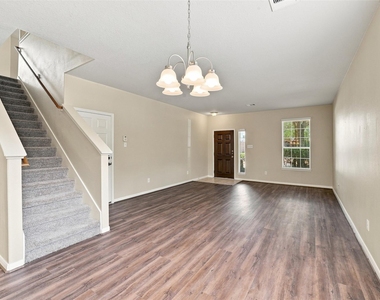 16726 Vivian Point Lane - Photo Thumbnail 18