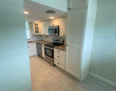 3901 Dixie Highway Ne - Photo Thumbnail 2