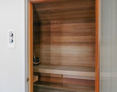 560 Remington Green Drive Se - Photo Thumbnail 16