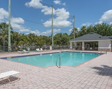 560 Remington Green Drive Se - Photo Thumbnail 18