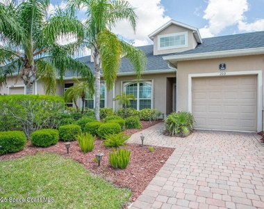 560 Remington Green Drive Se - Photo Thumbnail 1