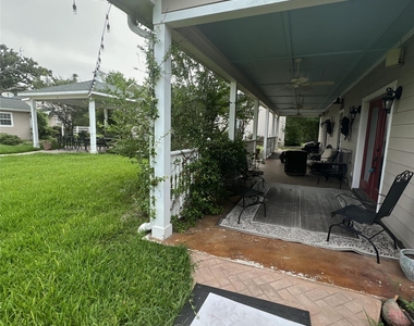 9500 Mayfield Avenue - Photo Thumbnail 13
