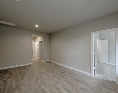 115 Handley Drive - Photo Thumbnail 22
