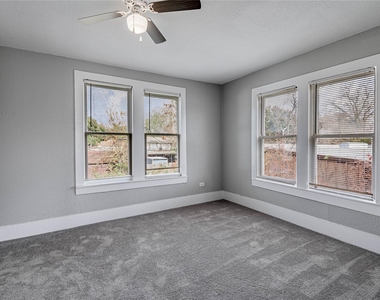 200 W Caroline Street - Photo Thumbnail 13