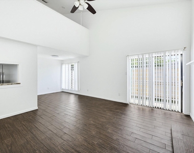 9548 Pagewood Lane - Photo Thumbnail 5