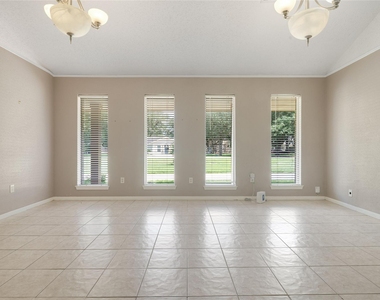 2808 Morenci Street - Photo Thumbnail 7