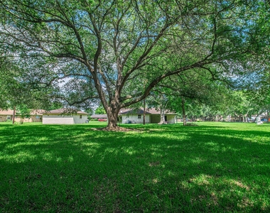 2808 Morenci Street - Photo Thumbnail 25