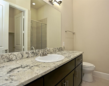 4009 Lillian Street - Photo Thumbnail 3